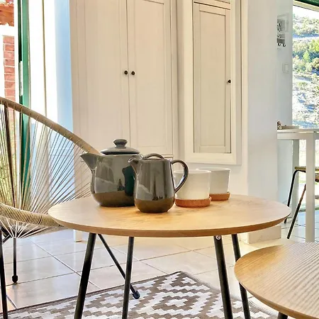 Beautiful In With Kitchen Holiday home