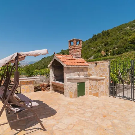 Holiday home Beautiful In With Kitchen Postira